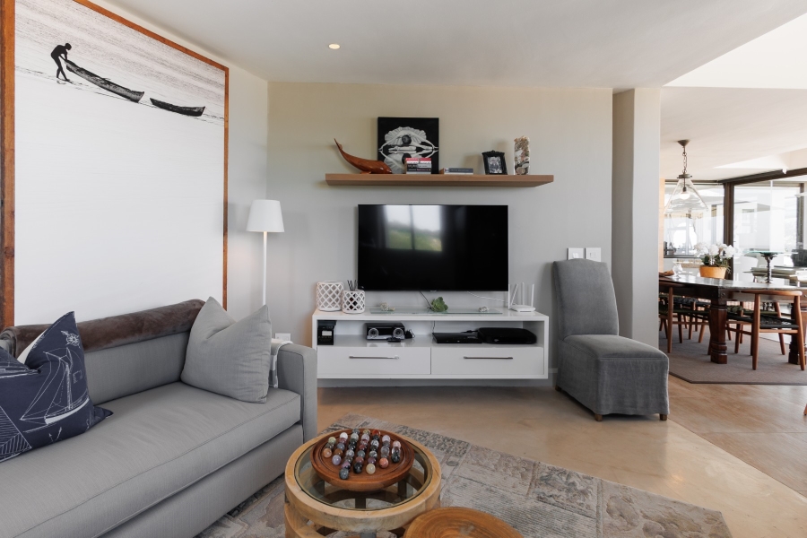 4 Bedroom Property for Sale in Hobie Beach Western Cape
